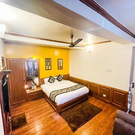 Hotel Sangeet Shimla Buitenkant foto