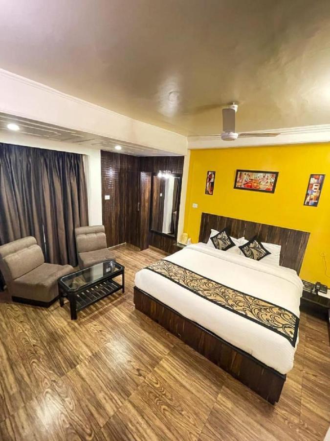 Hotel Sangeet Shimla Buitenkant foto