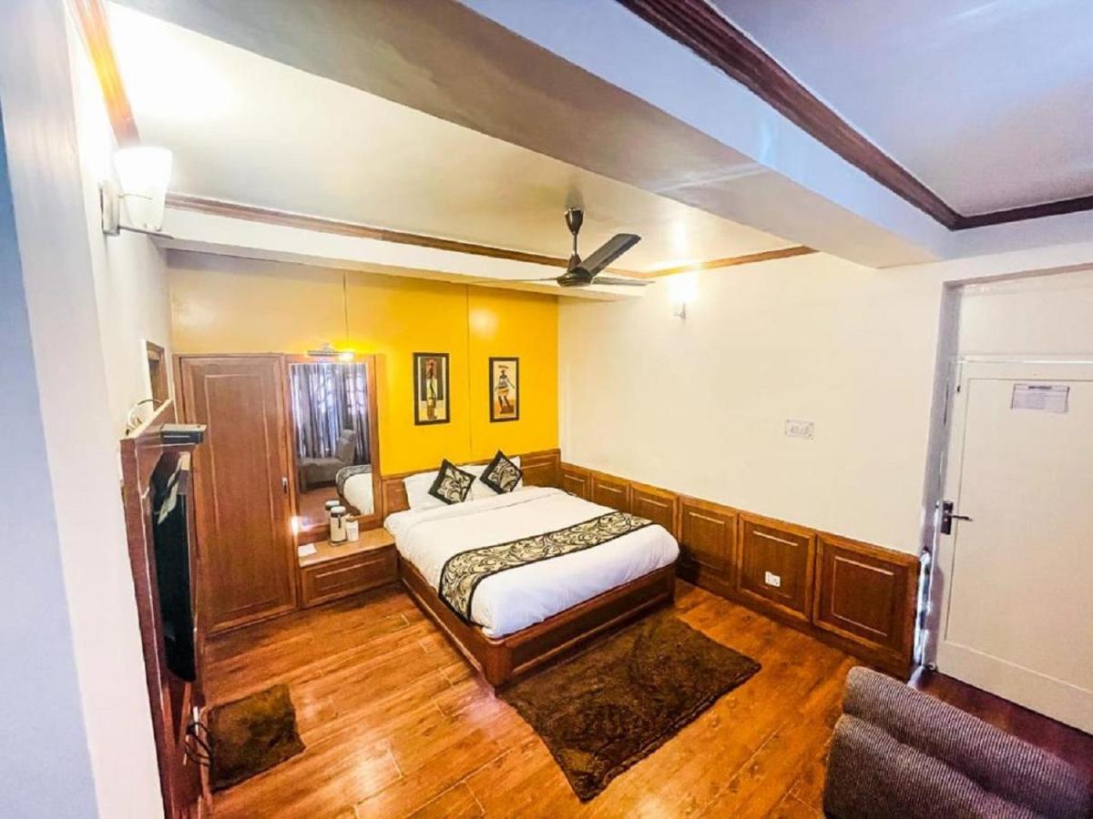 Hotel Sangeet Shimla Buitenkant foto